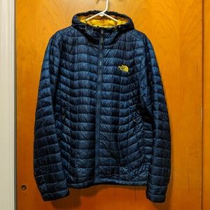 Men's North Face Thermoball Hooded Jacket - Size L